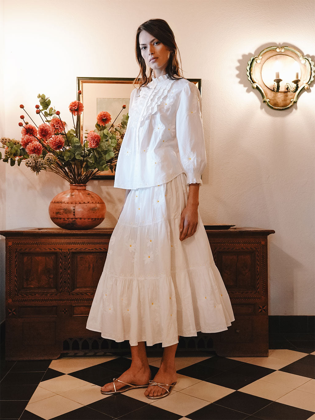 NIMO x CASA PERNICE White Skirt Flower Embroidery
