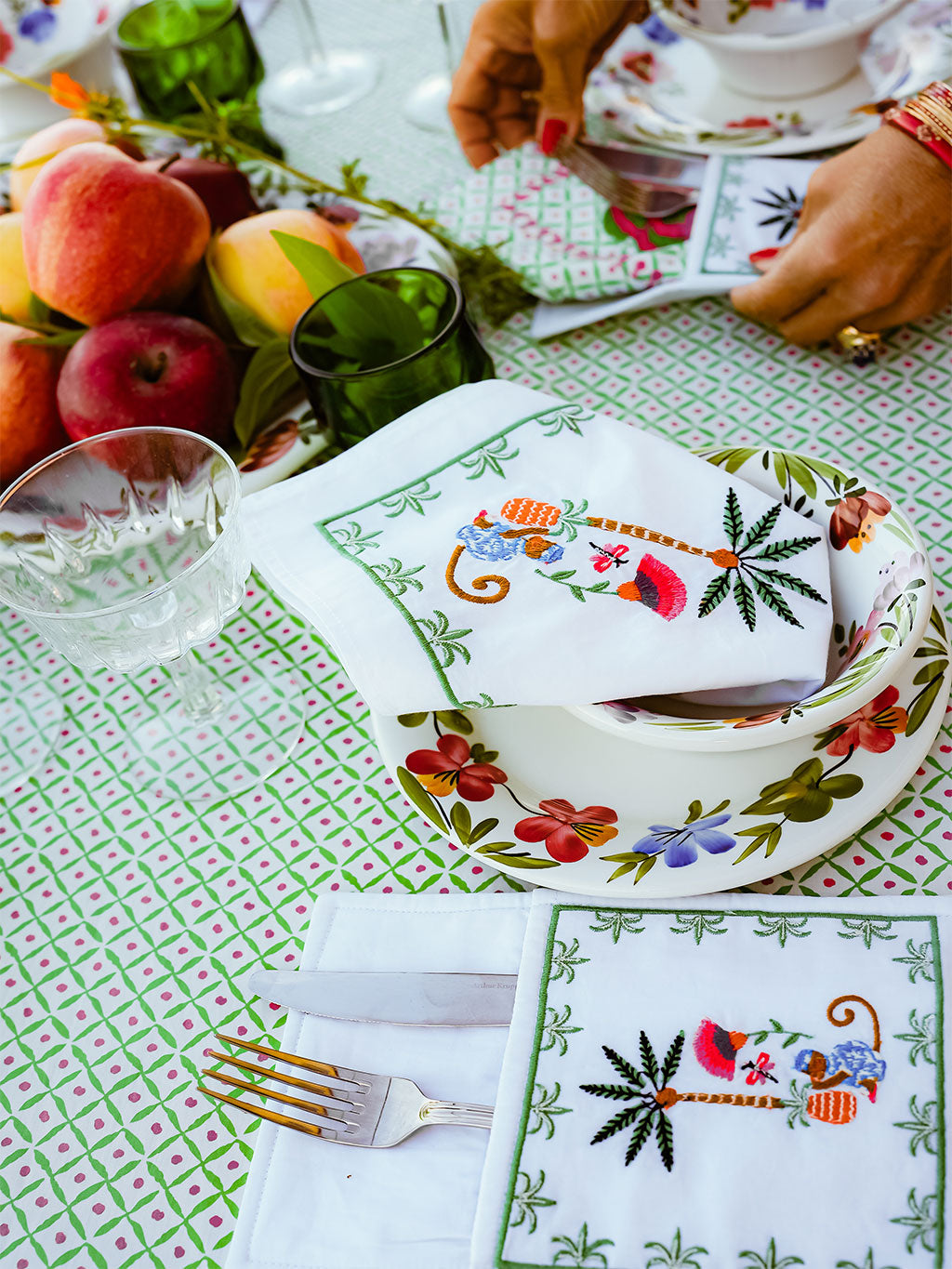 Table Cloth Dotty Emerald with Ruffle
