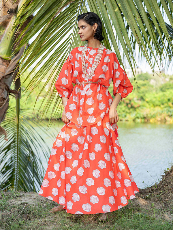 Vanilla Skirt Shells on Red