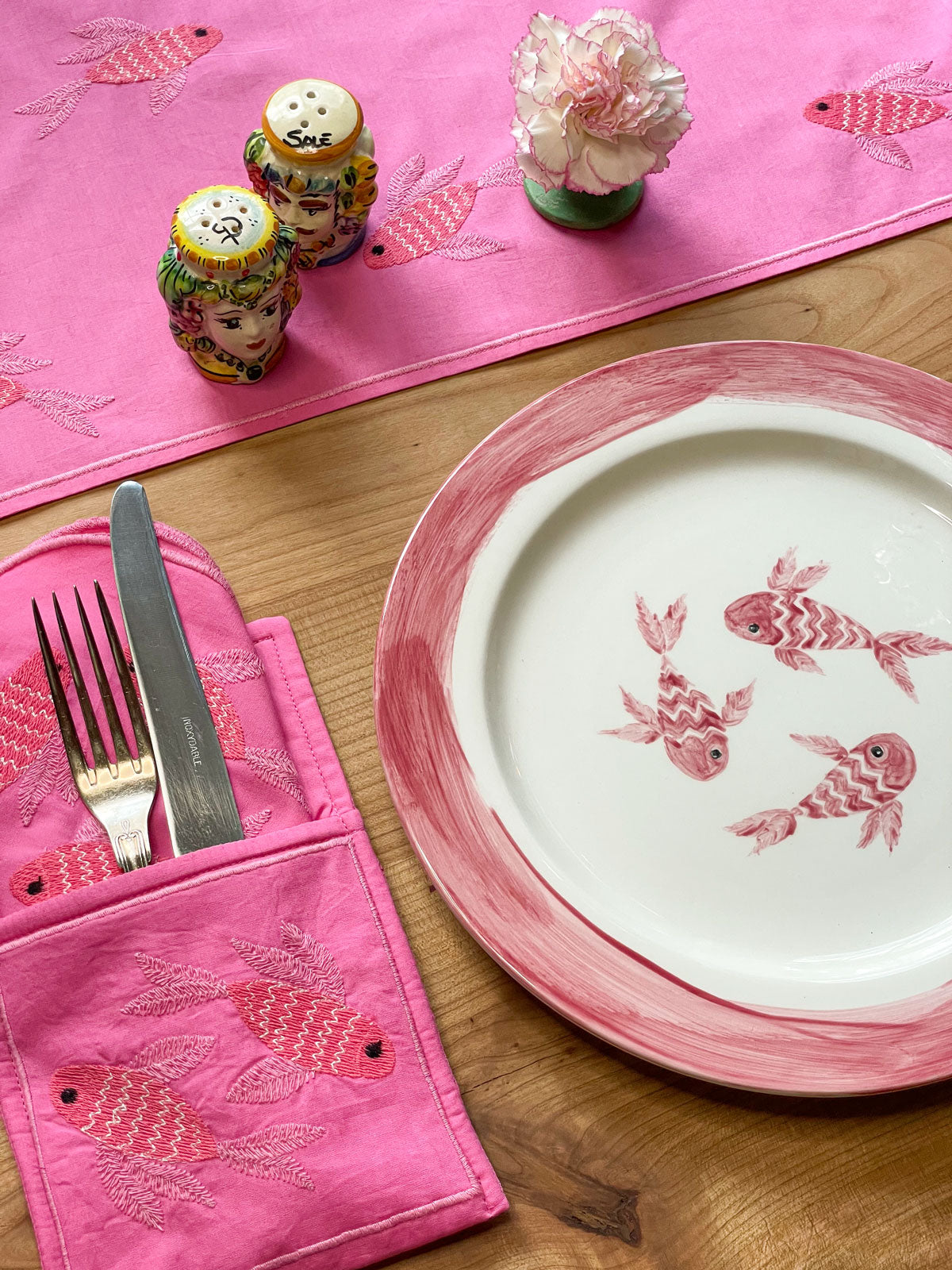 Cutlery Pocket Fish on Pink