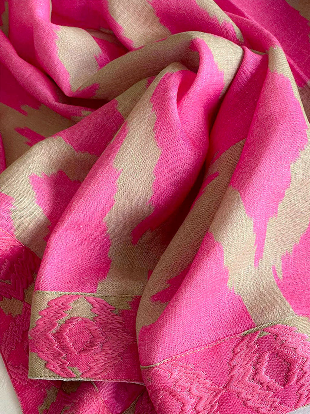 Tablecloth Ikat Pink