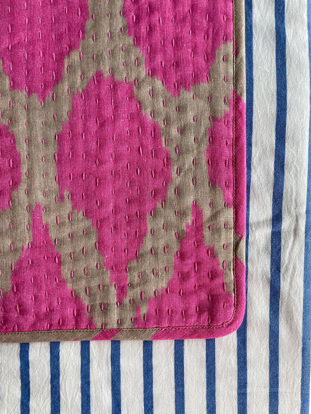 Placemat Ikat Pink