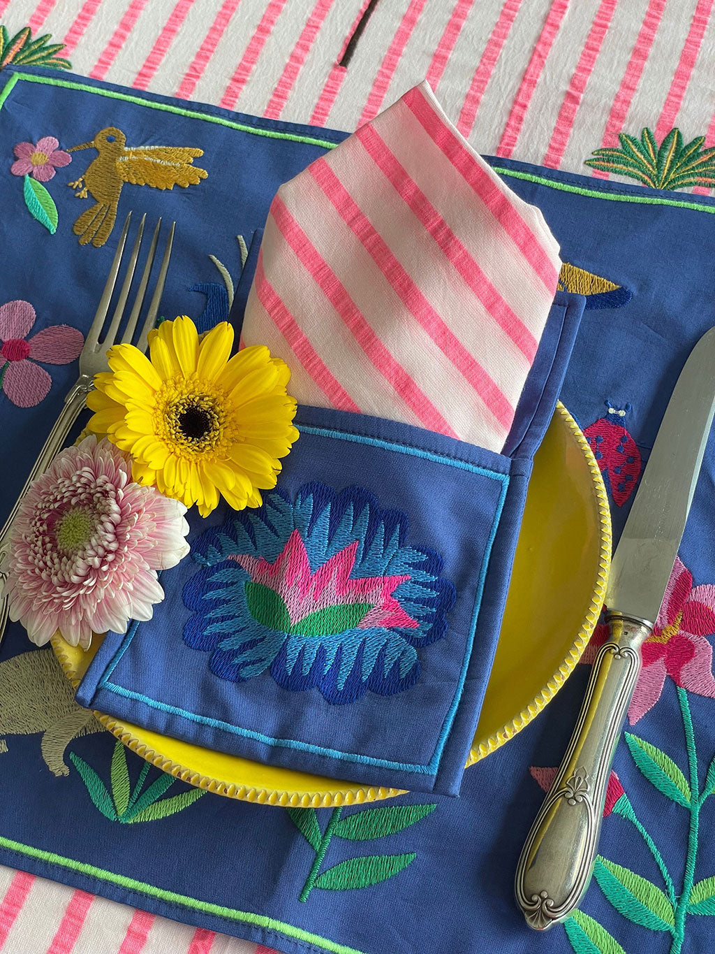 Napkin Palm on Pink Stripes