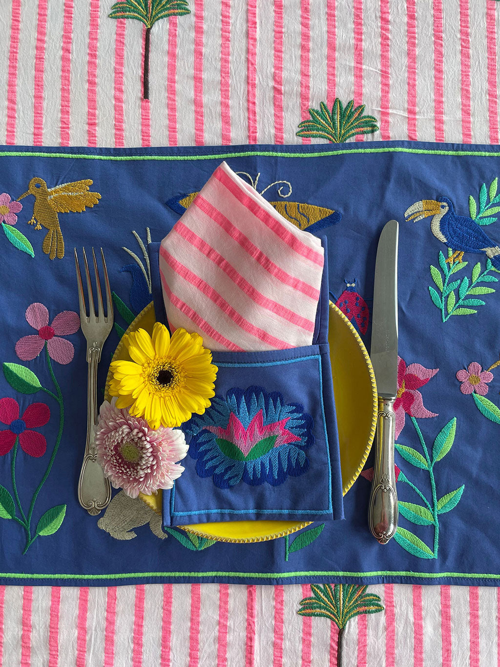 Tablecloth Pink Stripes on White