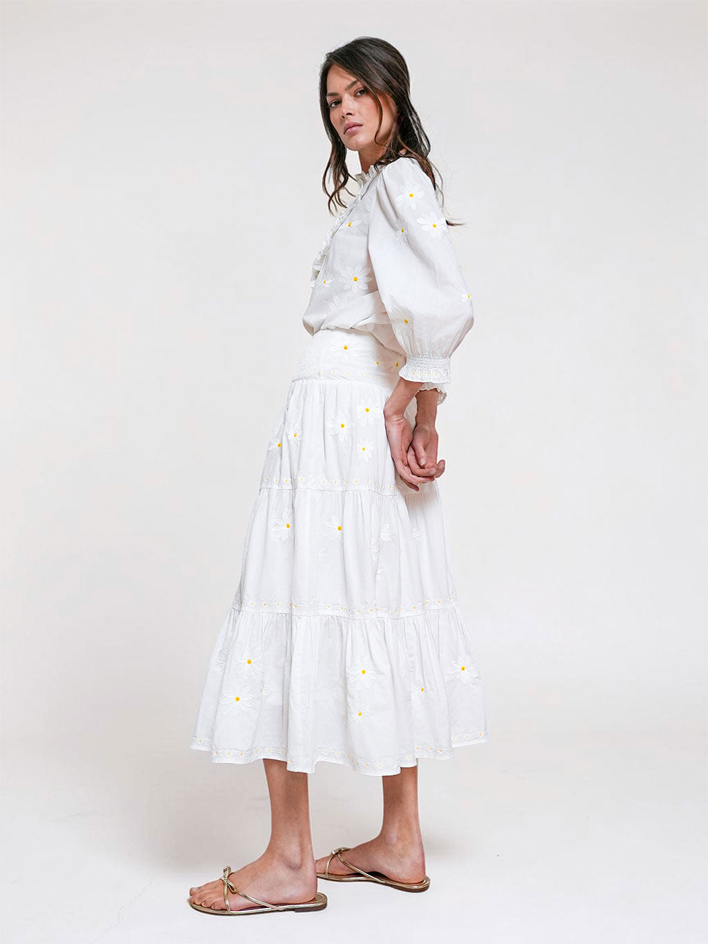 NIMO x CASA PERNICE White Skirt Flower Embroidery