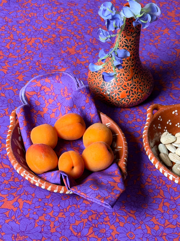 Lori x NIMO limited Tablecloth Violet Orange Flowers