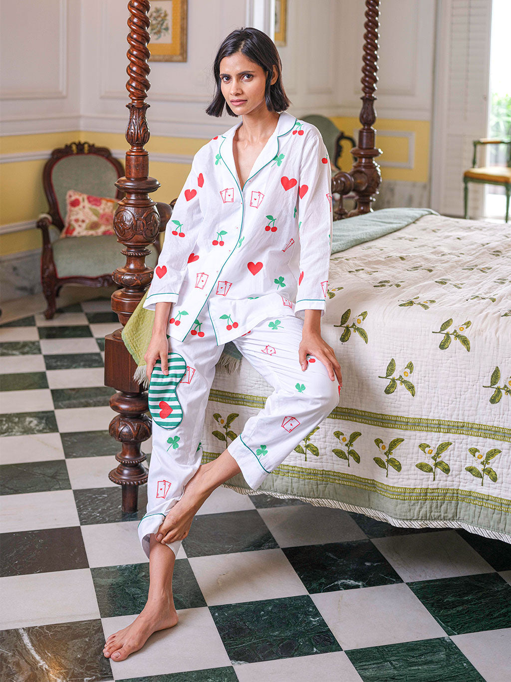 Lucky on White Pyjama Long