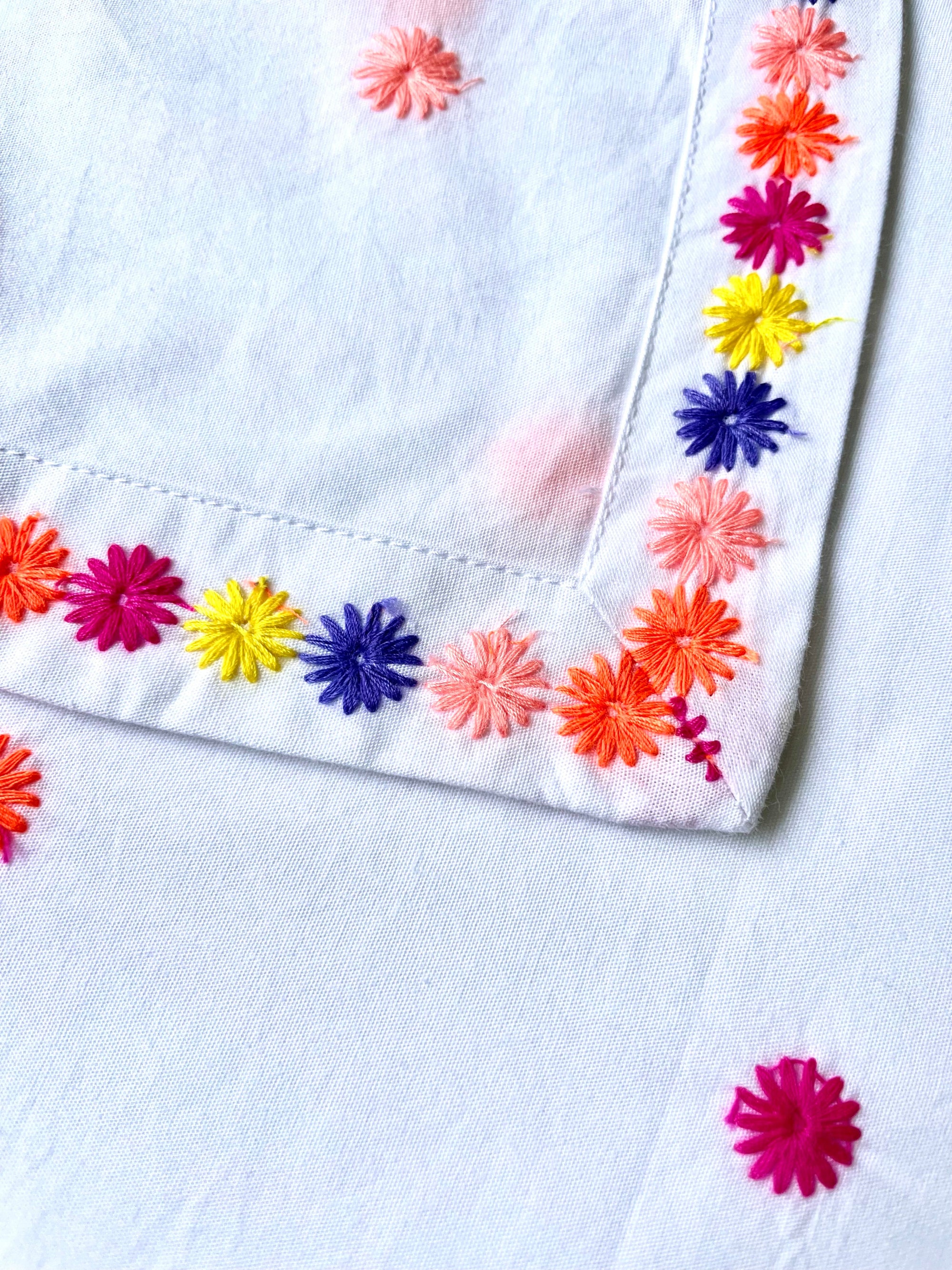 Napkin Multi Flowers Embroidery on White