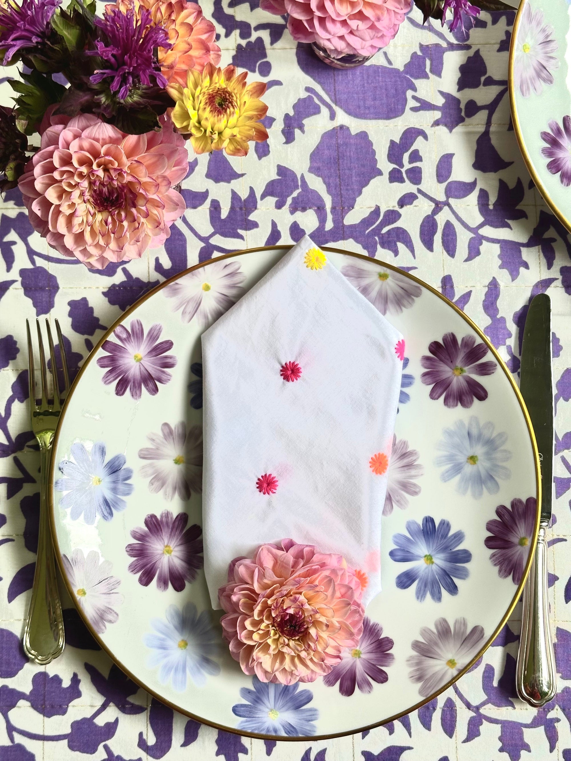 Tablecloth Leaf Print Purple